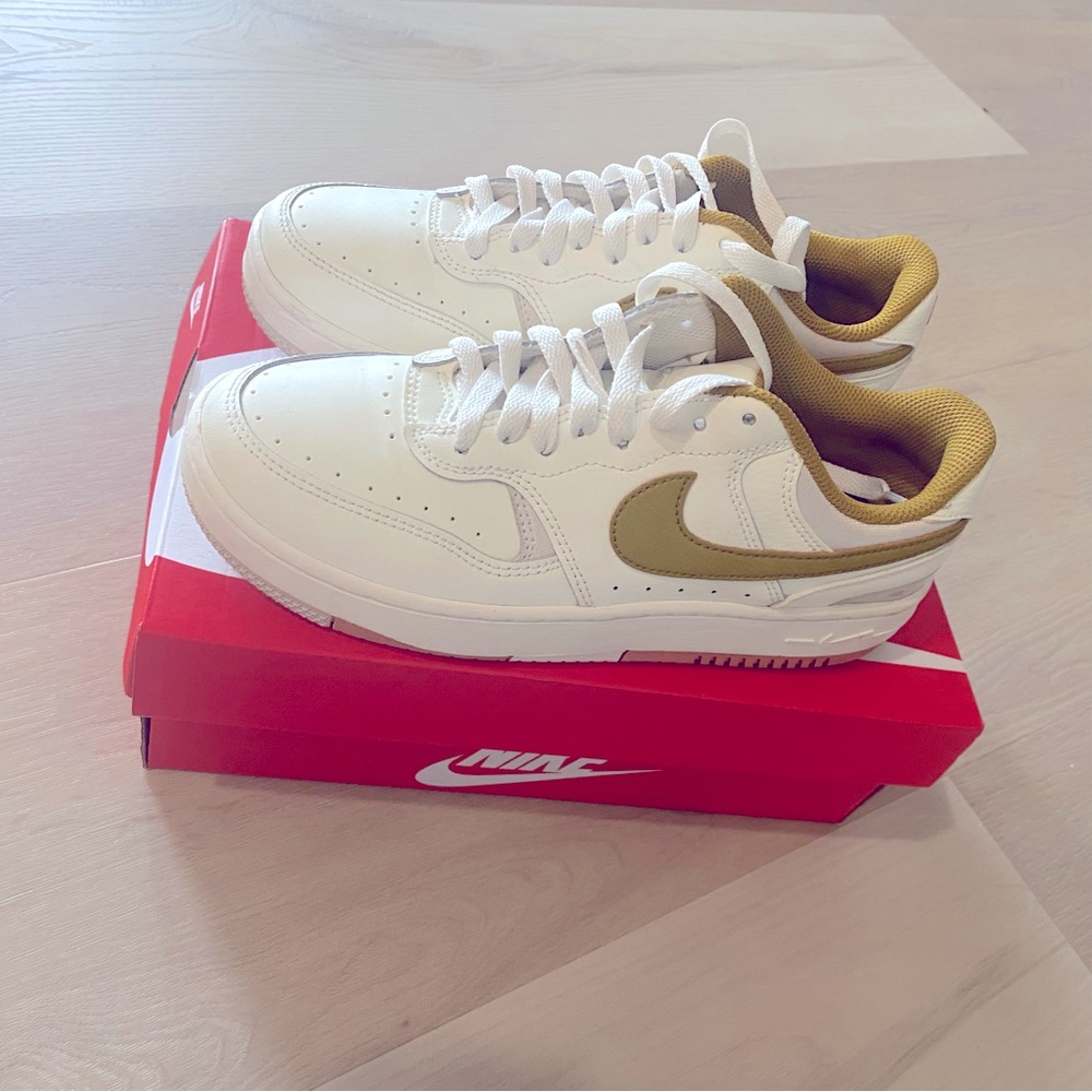 Women’s Nike Low Dunks